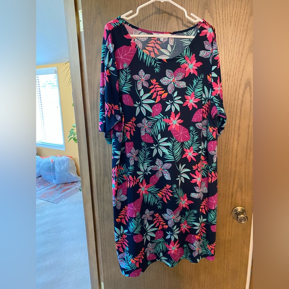 Escapada Living (La Mer Luxe) Floral Shift Dress Size 1x